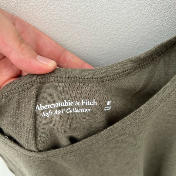 Abercrombie & Finch Green Tank Top - Picture 3 of 4